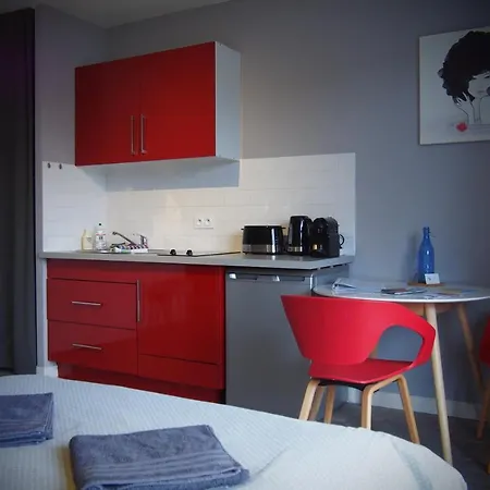 Studios Annecy Booking